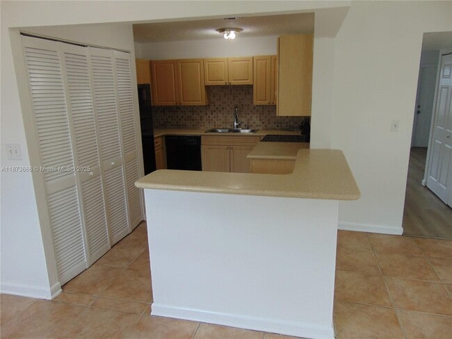 Building Photo - 1854 SW 81st Ln