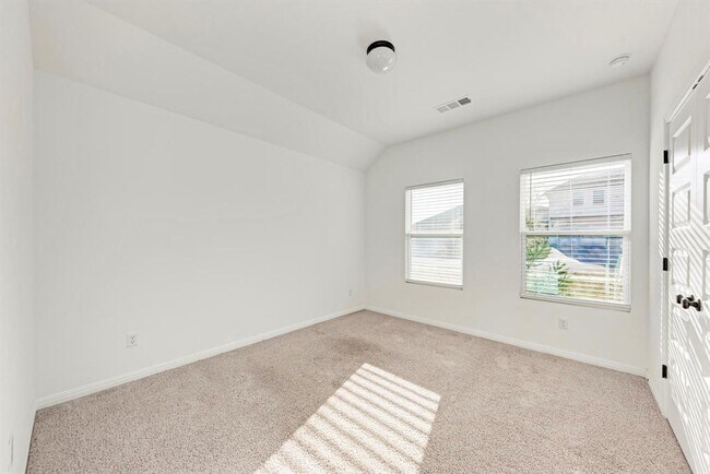 Building Photo - 19312 Hartwell Dr