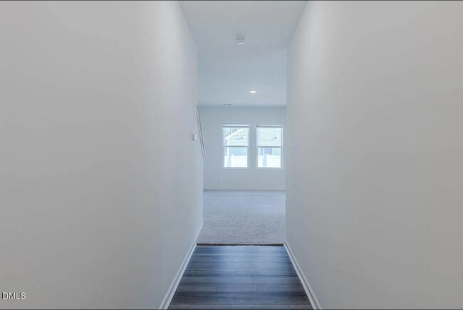 Building Photo - 956 Rift Vly Dr