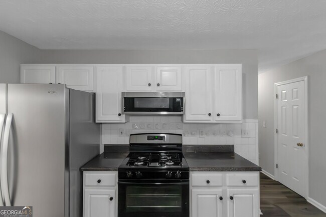 Building Photo - 420 Harvick Cir