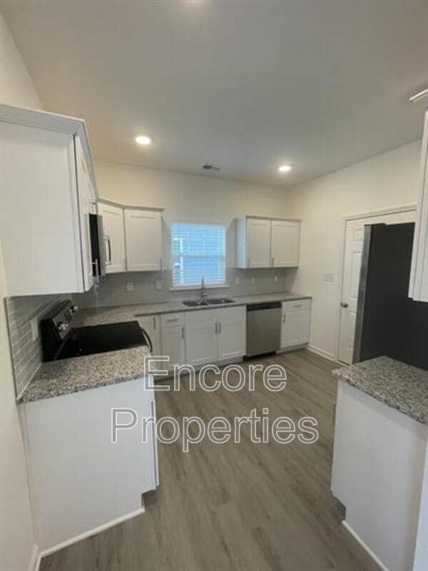 Building Photo - 3408 Littlefield Way