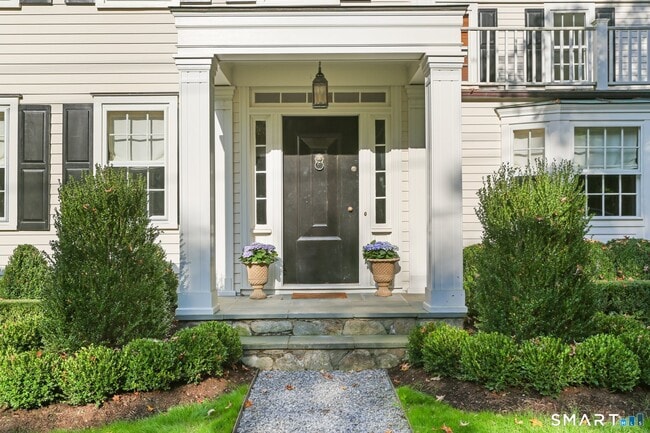 Building Photo - 890 Silvermine Rd