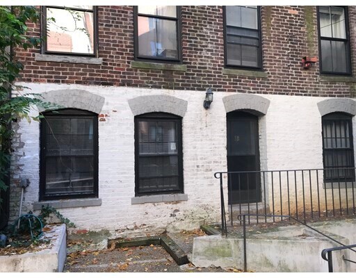 Building Photo - 1 Anderson Pl
