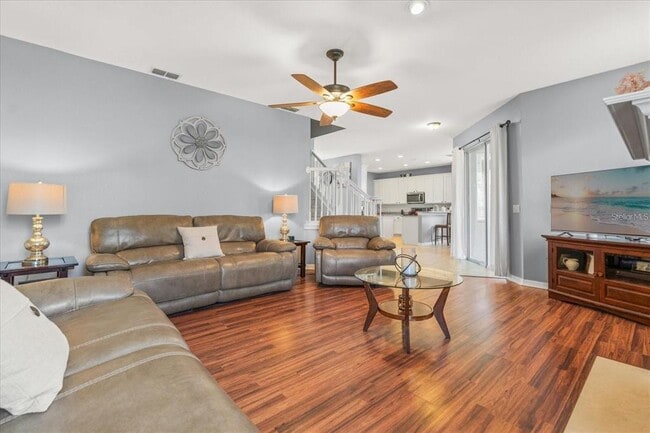 Building Photo - 13909 Eylewood Dr