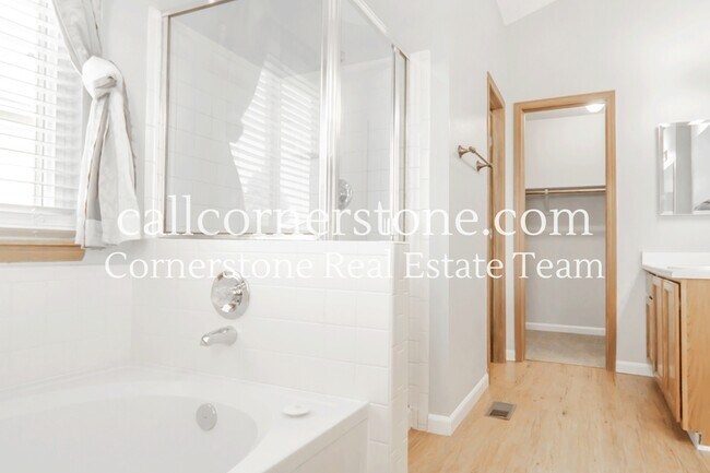 Building Photo - 6280 Dazzling Ct