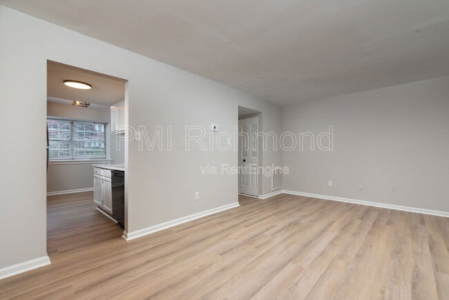 Building Photo - 1617 Congressional Ct