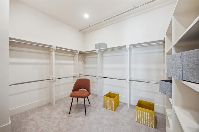 Building Photo - 5903 Urban Pnes St