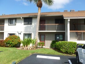 Building Photo - 1600 NE Dixie Hwy