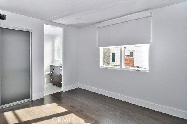 Building Photo - 621 Narcissus Ave