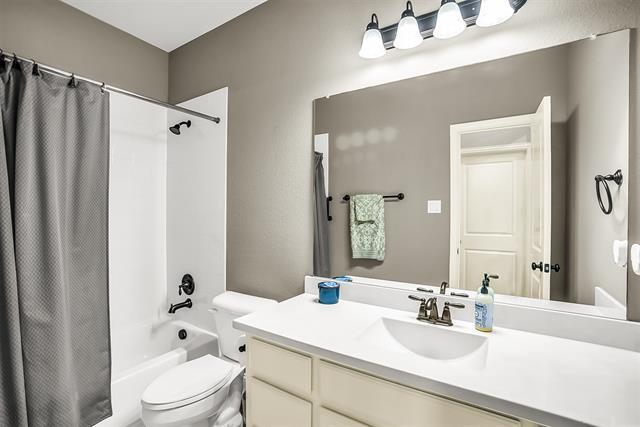 Building Photo - 6913 Barolo Dr