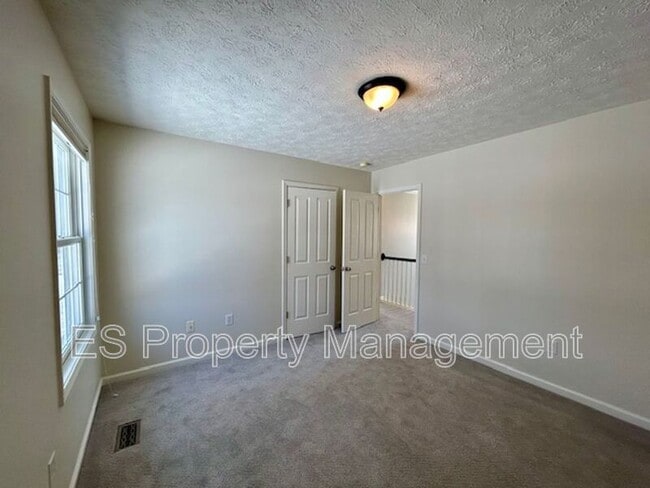 Building Photo - 18258 Benton Oak Dr