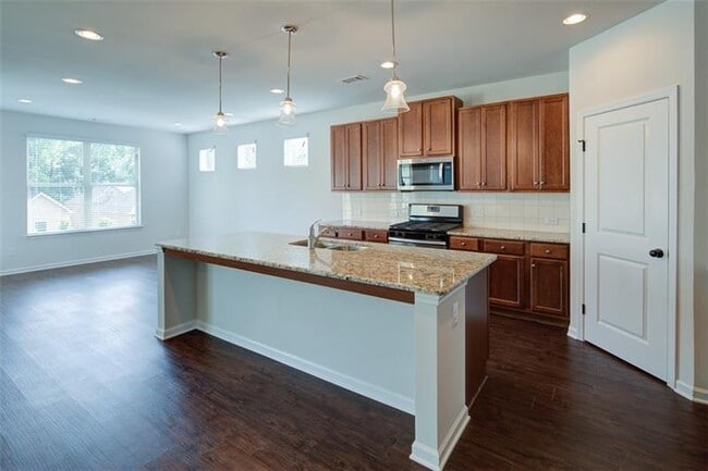 Building Photo - 5245 Echos Cove