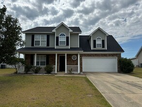 Building Photo - FOR RENT - 3 bedroom w/bonus room