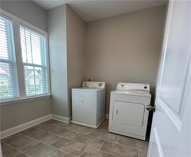 Building Photo - 42 Dalmer Dr