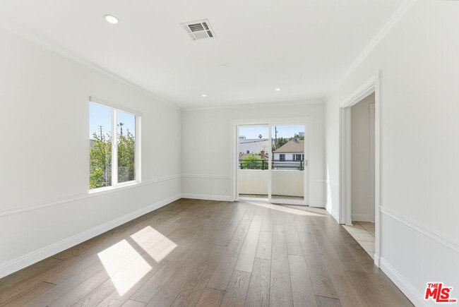 Building Photo - 1532 Glendon Ave