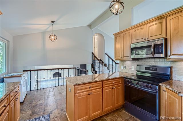 Building Photo - 7465 E Kenyon Ave