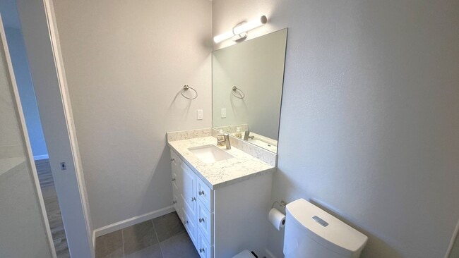 Building Photo - Concord Beautiful remodeled 3 bedroom 2 ba...