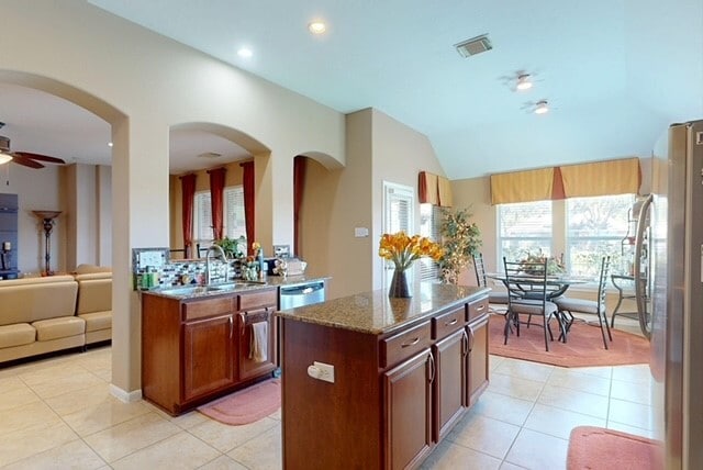 Building Photo - 25906 S Lakefair Dr
