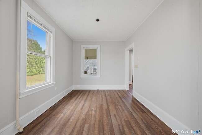 Building Photo - 45 Dunham St