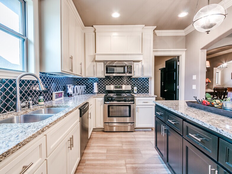 Building Photo - 7208 NW 156th St