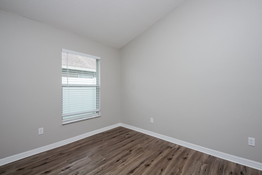 Building Photo - 1340 Sierra Cir