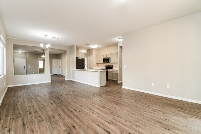 Building Photo - 3974 E Latham Way