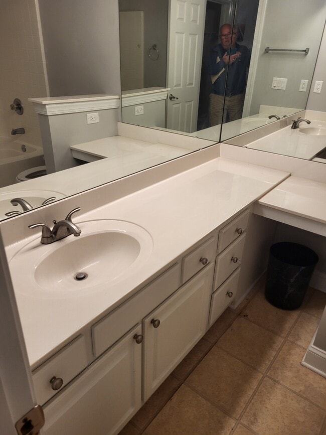 Building Photo - 889 Palmetto Trail