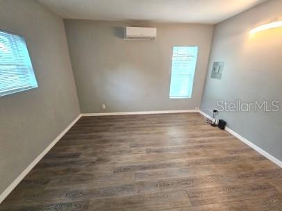 Building Photo - 306 Turner St