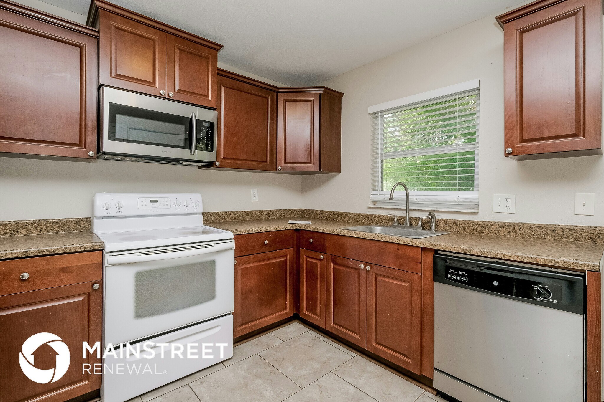 Building Photo - 13234 Cumberland Dr