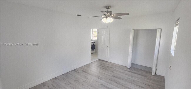 Building Photo - 200 NW 9th St