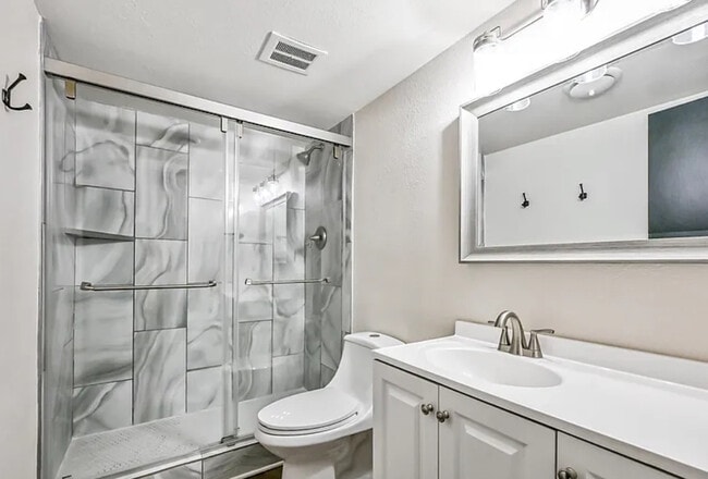 Building Photo - Maya's Condominiums