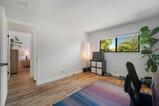 Building Photo - 1175 Akard Dr