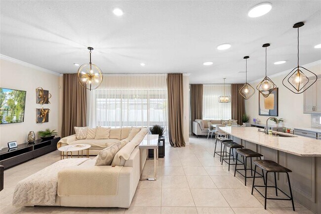 Building Photo - 8000 Leaf Grv Cir