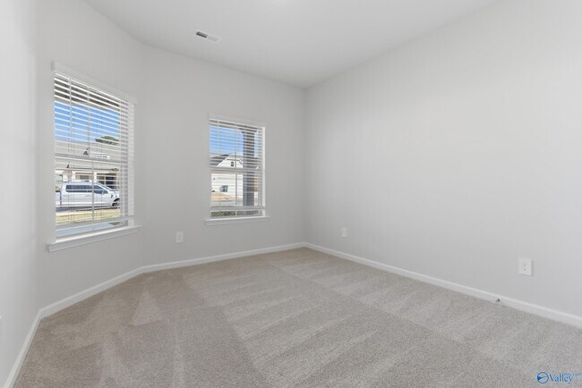 Building Photo - 7520 Doris Ruth Ln SE