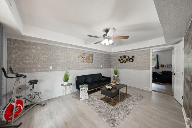 Building Photo - 3 Bedroom Townhome With Fenced Yard and 1 Car Garage