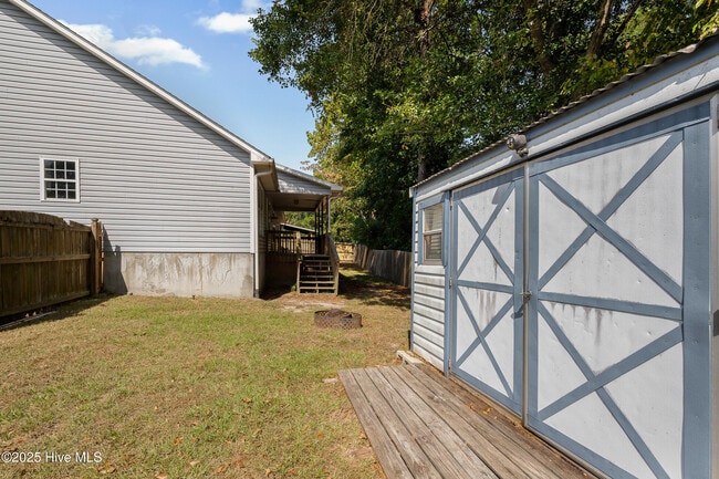 Building Photo - 200 Druid Ct