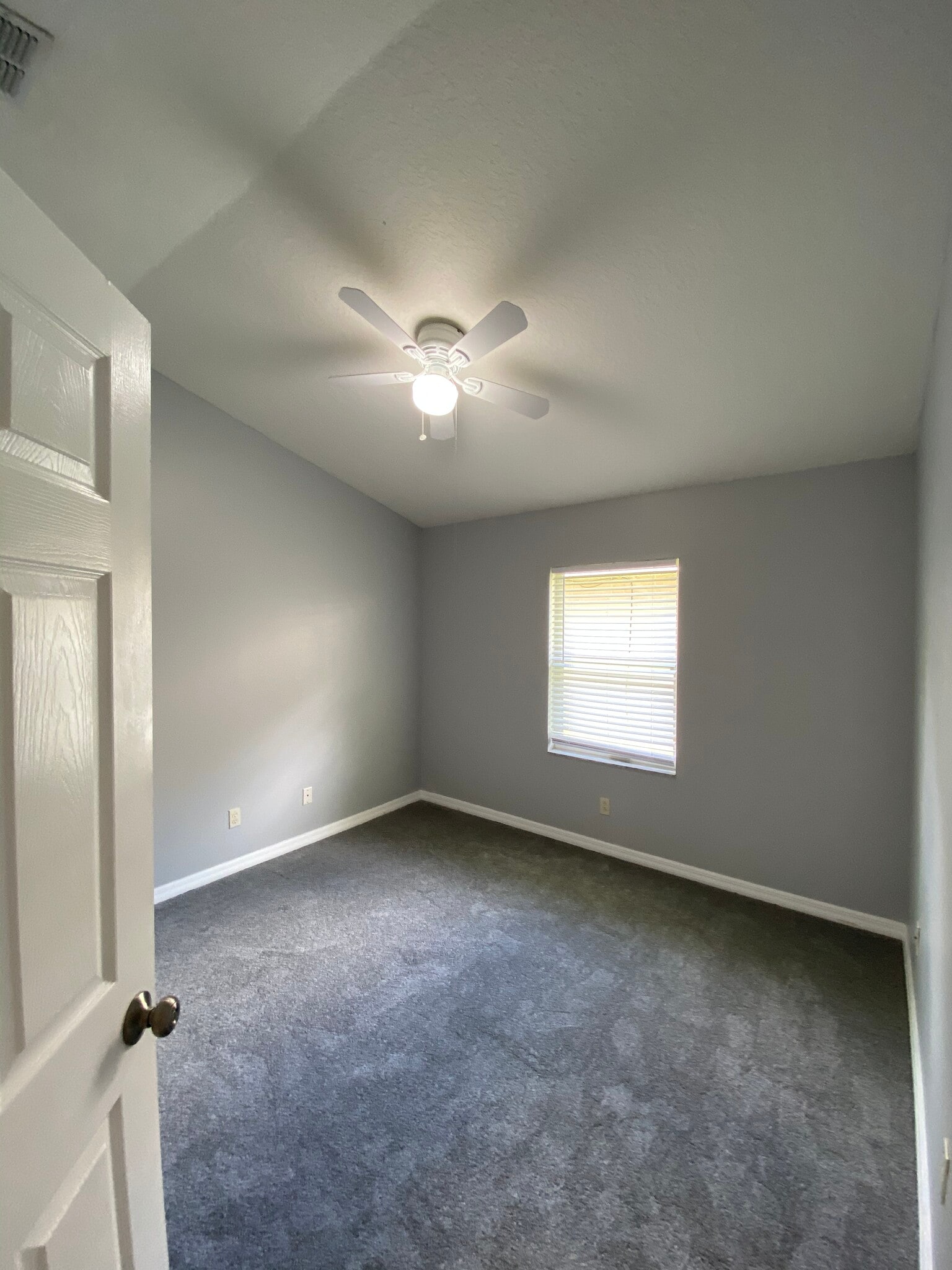 Building Photo - 4627 Dunnie Dr