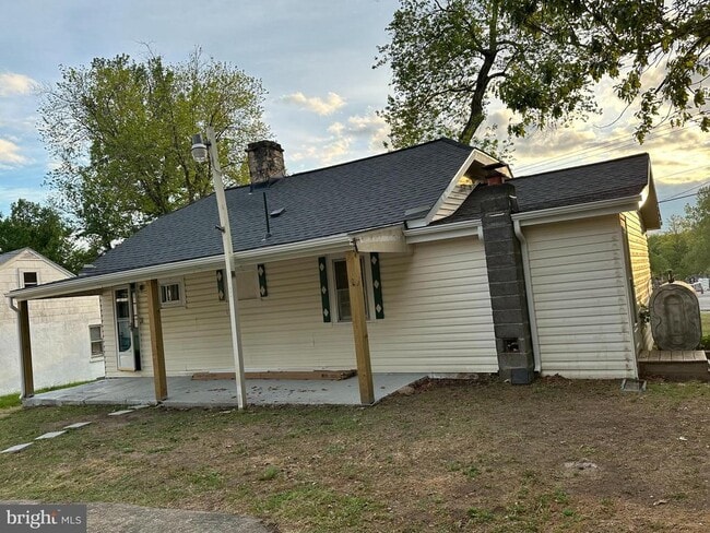 Building Photo - 3354 Richmond Hwy