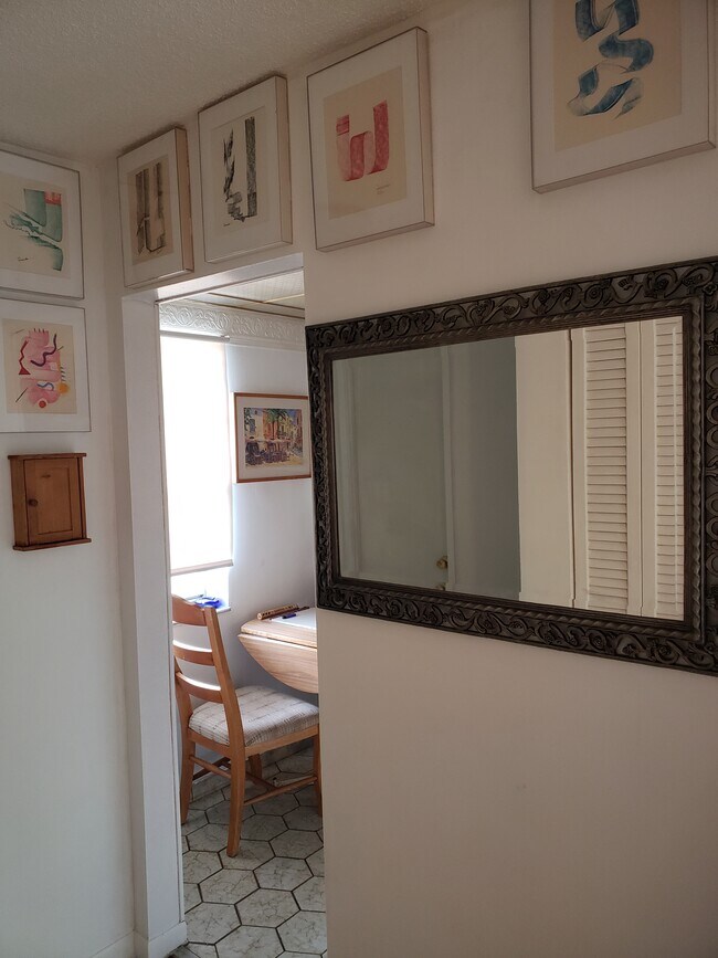 hall - 300 NE 14th Ave