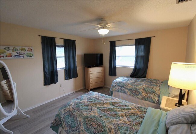 Building Photo - 2332 Bal Harbour Dr