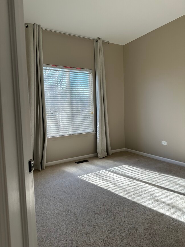 Building Photo - 4313 Dillon St