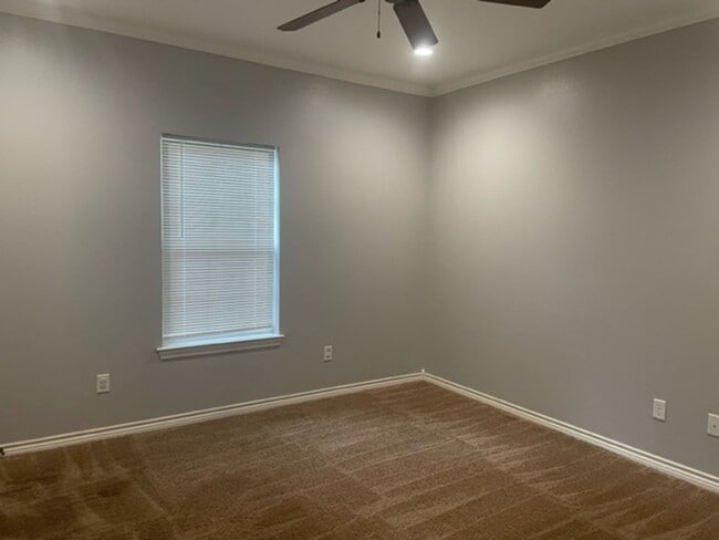 Building Photo - 3/2/2 PTISD