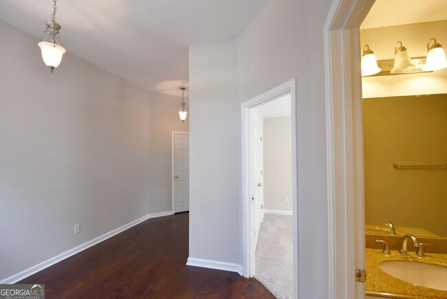 Building Photo - 208 Turnbridge Cir