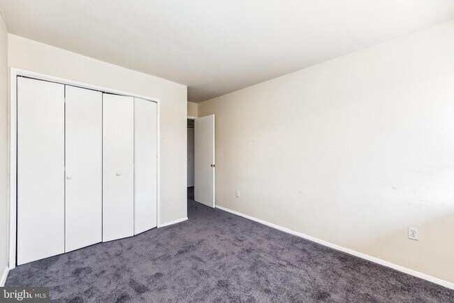 Building Photo - 7208 Donnell Pl