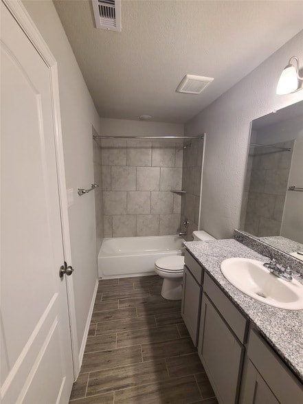 Building Photo - 7402 Arabian Moon Trail