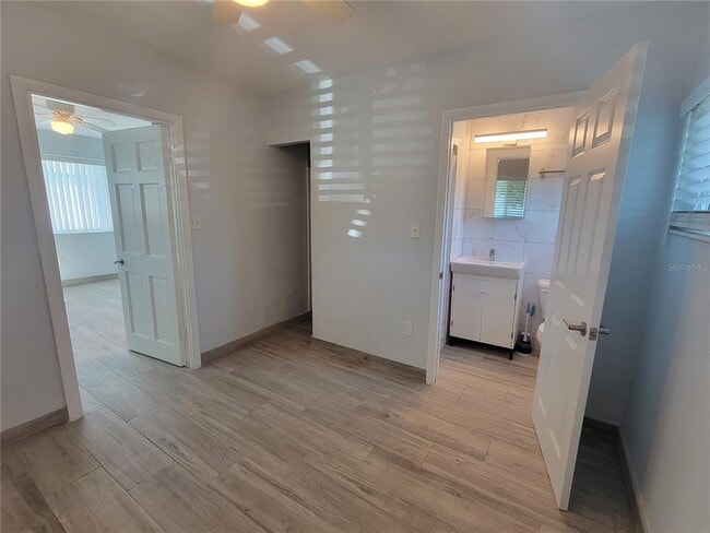 Building Photo - 605 69th Ave