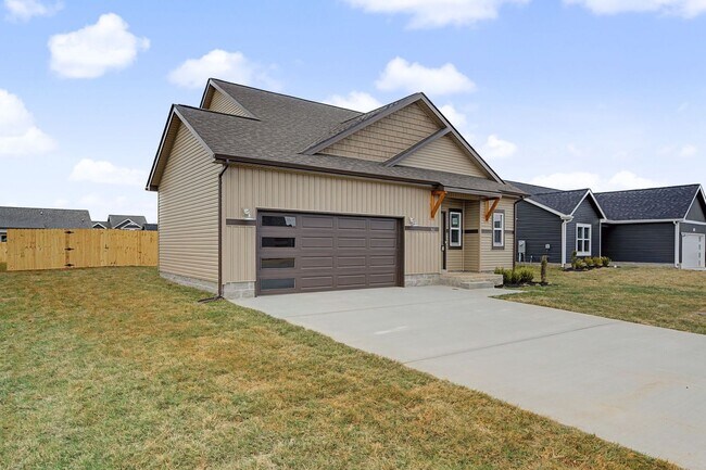 Building Photo - 366 Galway Dr