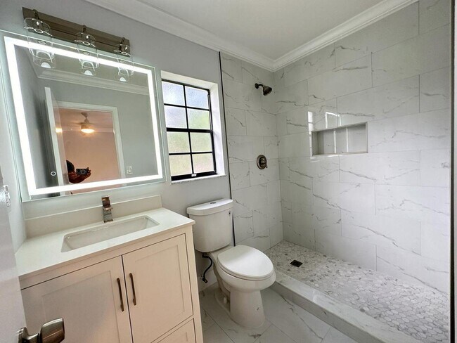 Building Photo - 356 Prestwick Cir