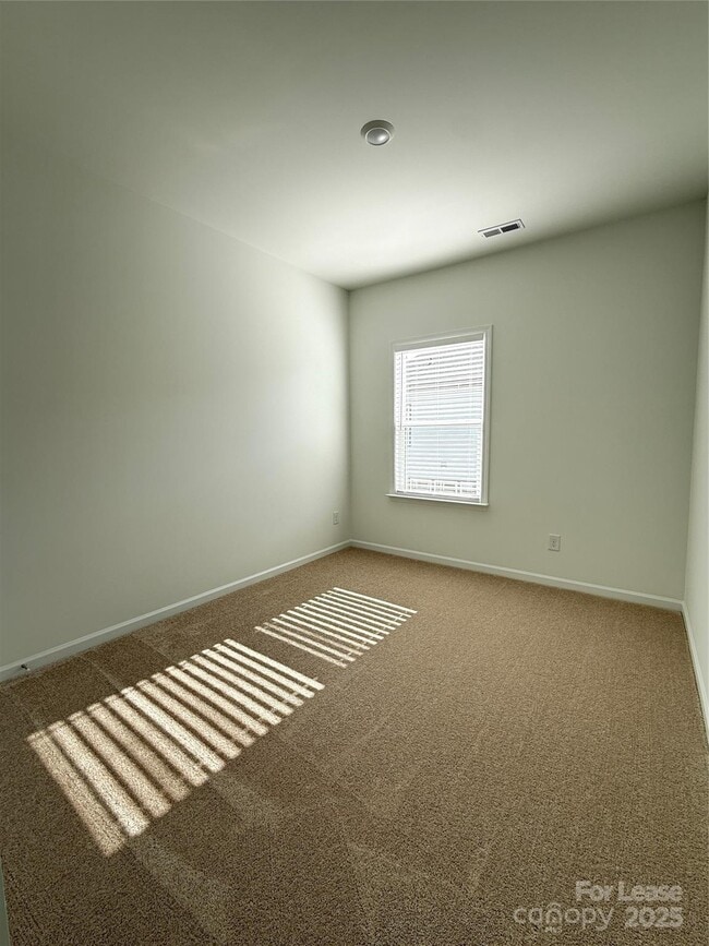 Building Photo - 5019 Westmead Ln