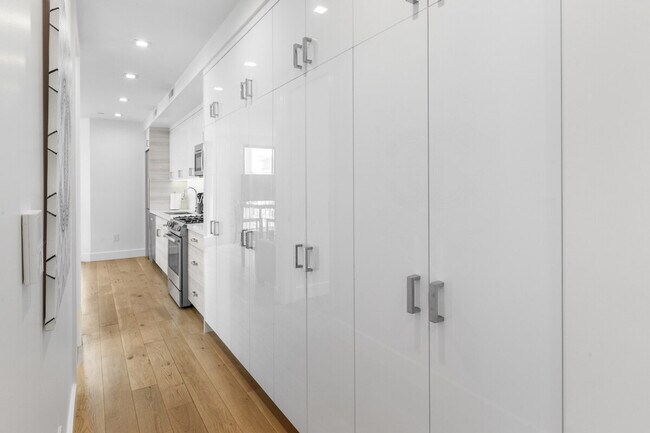 Building Photo - 761 Minna St